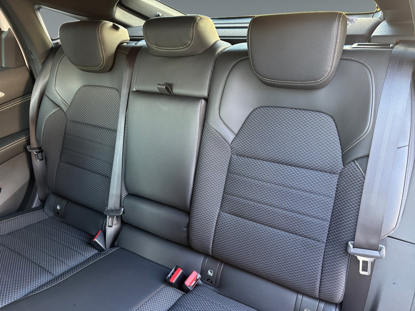 Renault Megane Conquest 1.6 E-TECH HEV 145 TECHNO